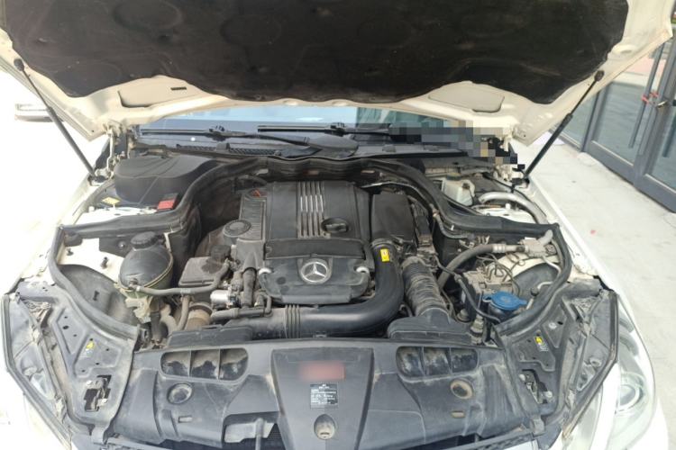 Used Mercedes-Benz E-Class 2012 E 260 CGI Coupe Engine Bay