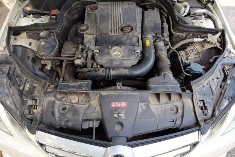 Used Mercedes-Benz E-Class 2012 E 200 CGI Coupe Engine Bay