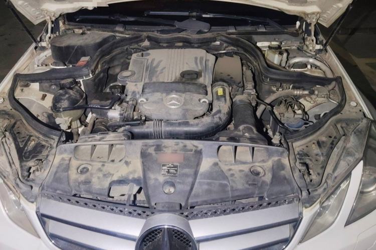 Used Mercedes-Benz E-Class 2012 E 200 CGI Coupe Engine Bay
