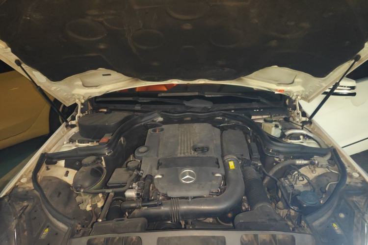 Used Mercedes-Benz E-Class 2012 E 260 CGI Coupe Engine Bay