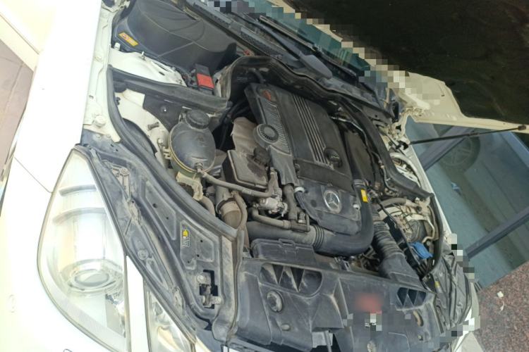Used Mercedes-Benz E-Class 2012 E 260 CGI Coupe Engine Bay Right