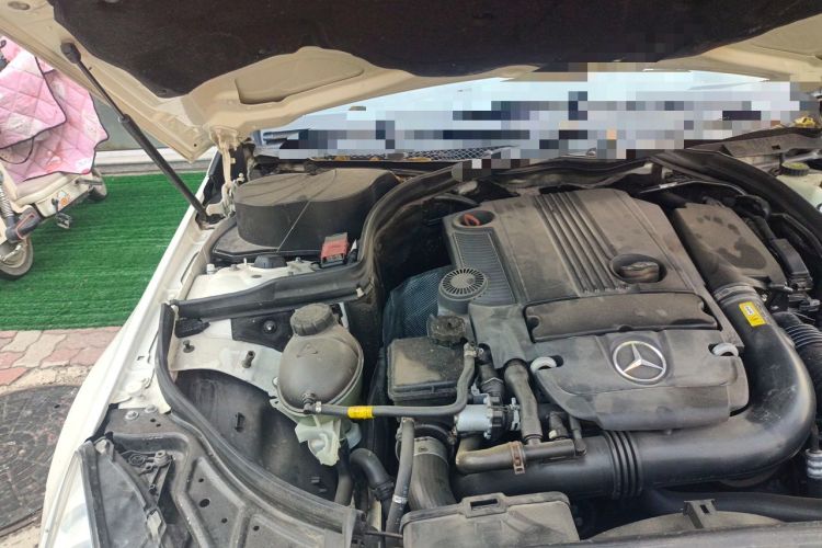 Used Mercedes-Benz E-Class 2012 E 260 CGI Coupe Engine Bay Right