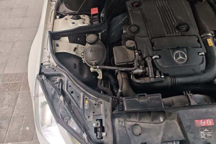 Used Mercedes-Benz E-Class 2012 E 260 CGI Coupe Engine Bay Right