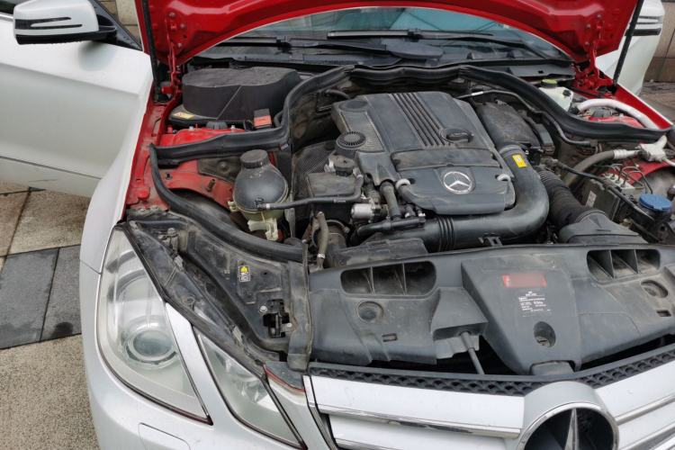 Used Mercedes-Benz E-Class 2012 E 260 CGI Coupe Engine Bay Right