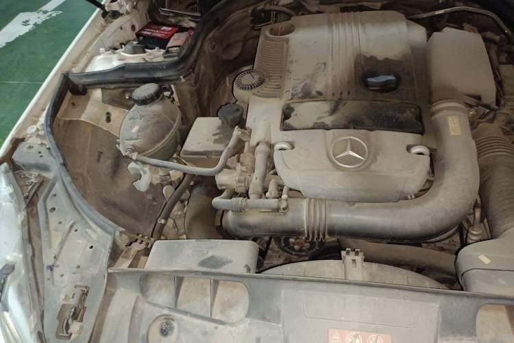 Used Mercedes-Benz E-Class 2012 E 200 CGI Coupe Engine Bay Right