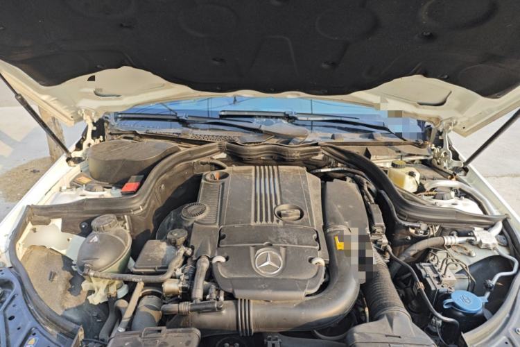 Used Mercedes-Benz E-Class 2012 E 260 CGI Coupe Engine Bay