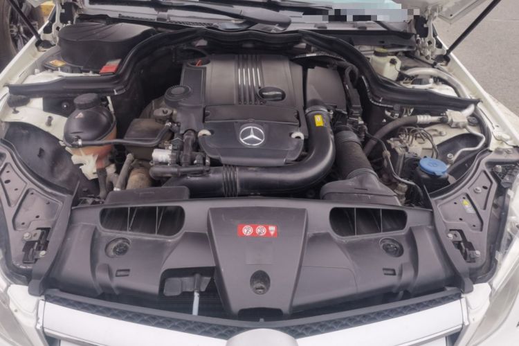 Used Mercedes-Benz E-Class 2012 E 200 CGI Coupe Engine Bay