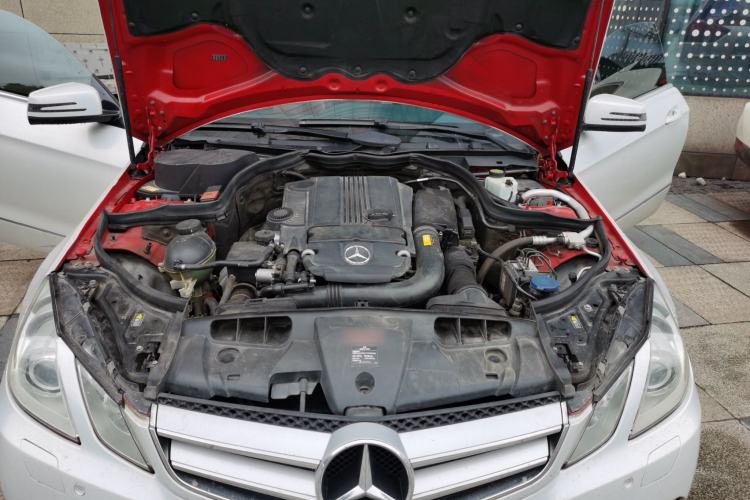 Used Mercedes-Benz E-Class 2012 E 260 CGI Coupe Engine Bay