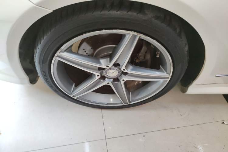 Used Mercedes-Benz E-Class 2012 E 200 CGI Coupe Exterior 7