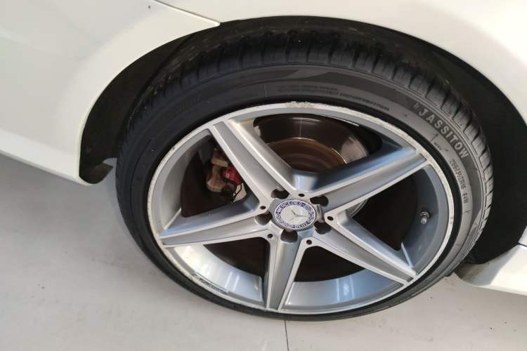 Used Mercedes-Benz E-Class 2012 E 200 CGI Coupe Exterior 8