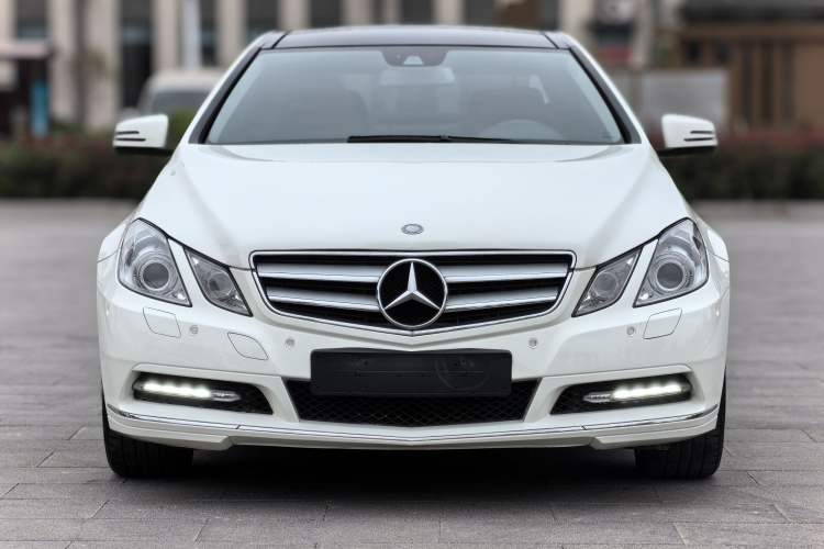 Used Mercedes-Benz E-Class 2012 E 260 CGI Coupe Front