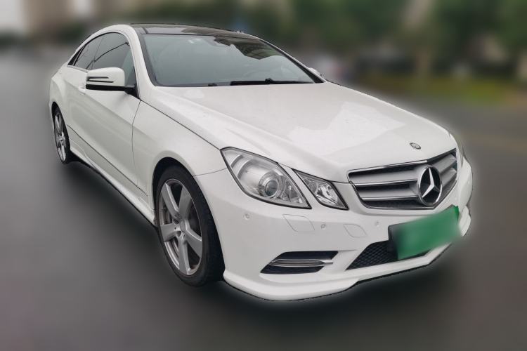 Used Mercedes-Benz E-Class 2012 E 200 CGI Coupe Front Right 45 Deg