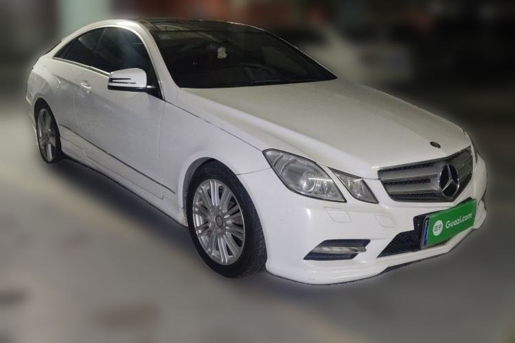 Used Mercedes-Benz E-Class 2012 E 200 CGI Coupe Front Right 45 Deg