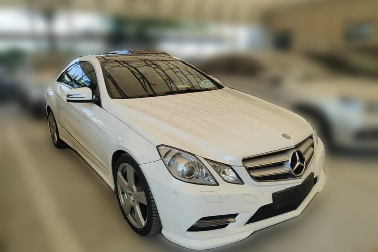 Used Mercedes-Benz E-Class 2012 E 200 CGI Coupe Front Right 45 Deg