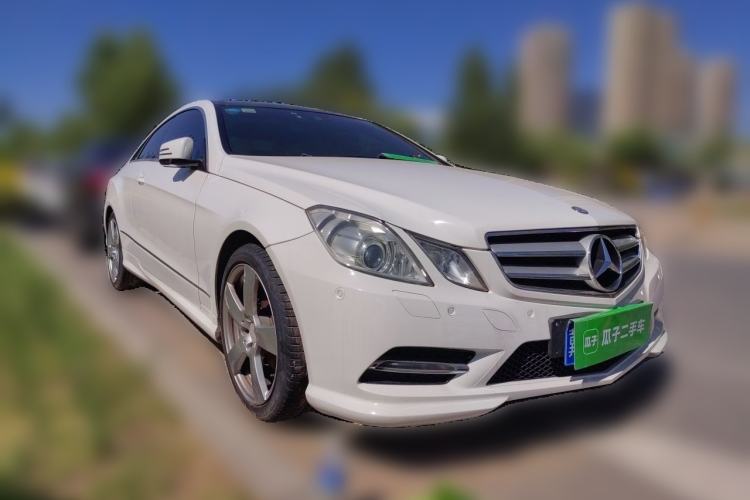 Used Mercedes-Benz E-Class 2012 E 200 CGI Coupe Front Right 45 Deg