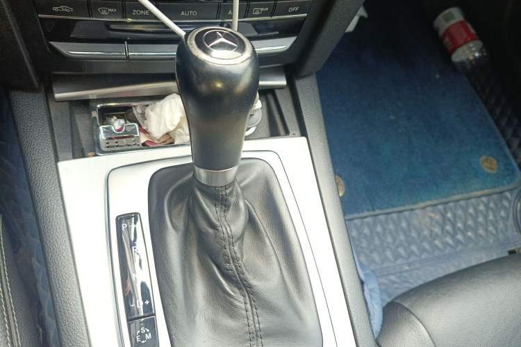 Used Mercedes-Benz E-Class 2012 E 260 CGI Coupe Gear Lever