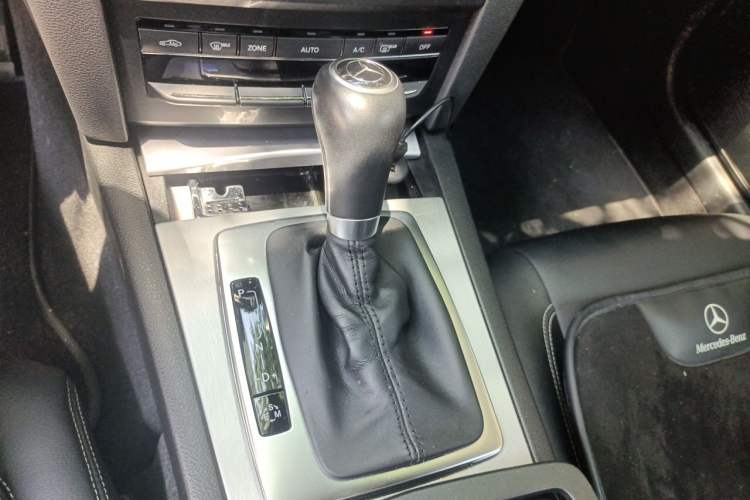 Used Mercedes-Benz E-Class 2012 E 260 CGI Coupe Gear Lever
