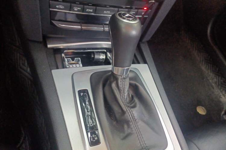 Used Mercedes-Benz E-Class 2012 E 260 CGI Convertible Gear Lever