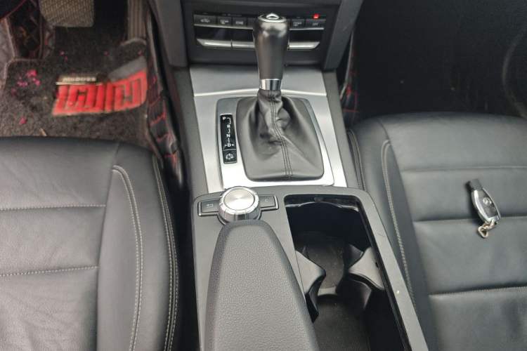 Used Mercedes-Benz E-Class 2012 E 260 CGI Coupe Gear Lever