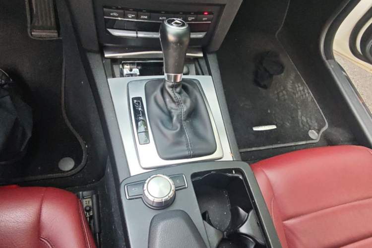 Used Mercedes-Benz E-Class 2012 E 260 CGI Coupe Gear Lever