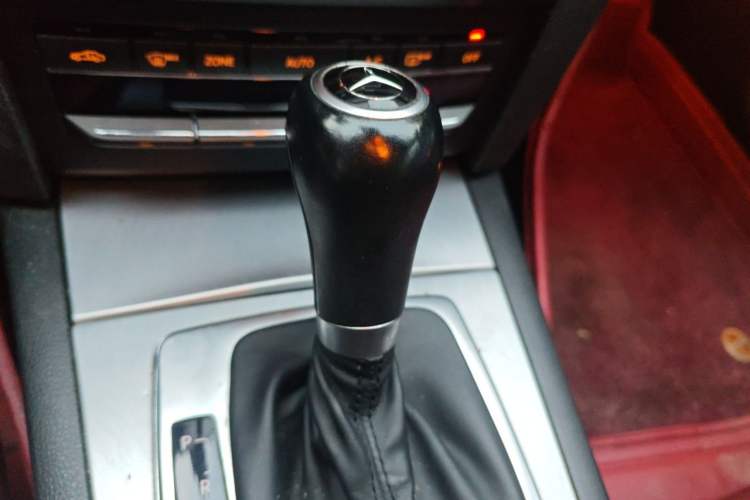 Used Mercedes-Benz E-Class 2012 E 200 CGI Coupe Gear Lever