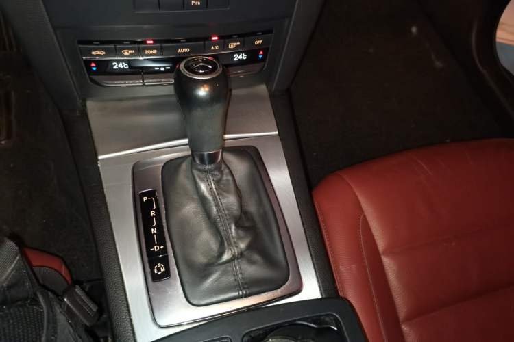 Used Mercedes-Benz E-Class 2012 E 200 CGI Coupe Gear Lever