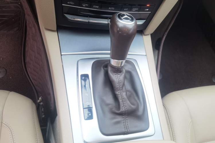 Used Mercedes-Benz E-Class 2012 E 200 CGI Coupe Gear Lever