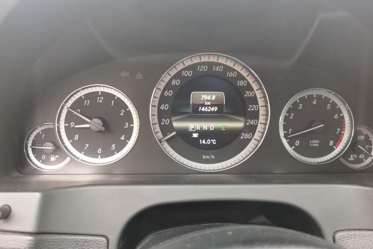 Used Mercedes-Benz E-Class 2012 E 200 CGI Coupe Instrument Cluster