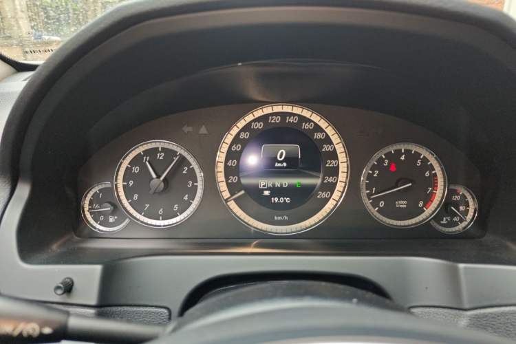 Used Mercedes-Benz E-Class 2012 E 200 CGI Coupe Instrument Cluster