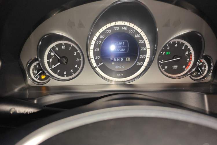 Used Mercedes-Benz E-Class 2012 E 260 CGI Coupe Instrument Cluster