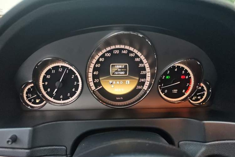 Used Mercedes-Benz E-Class 2012 E 260 CGI Coupe Instrument Cluster