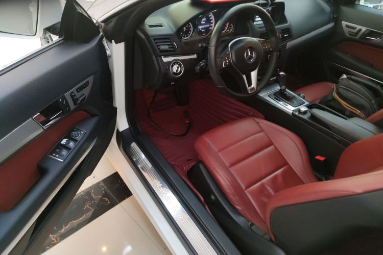 Used Mercedes-Benz E-Class 2012 E 200 CGI Coupe Interior 3