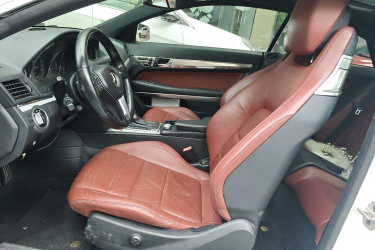 Used Mercedes-Benz E-Class 2012 E 200 CGI Coupe Left Front Seat