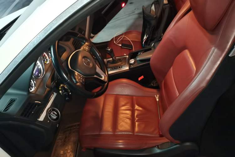 Used Mercedes-Benz E-Class 2012 E 200 CGI Coupe Left Front Seat
