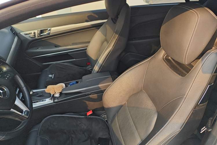 Used Mercedes-Benz E-Class 2012 E 260 CGI Coupe Left Front Seat