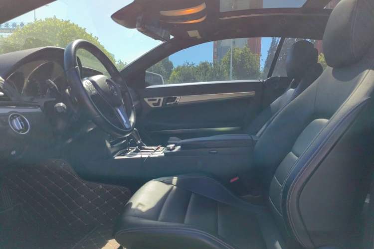 Used Mercedes-Benz E-Class 2012 E 200 CGI Coupe Left Front Seat