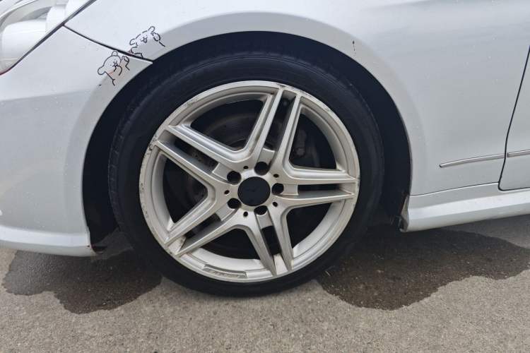 Used Mercedes-Benz E-Class 2012 E 260 CGI Coupe Left Front Wheel Hub