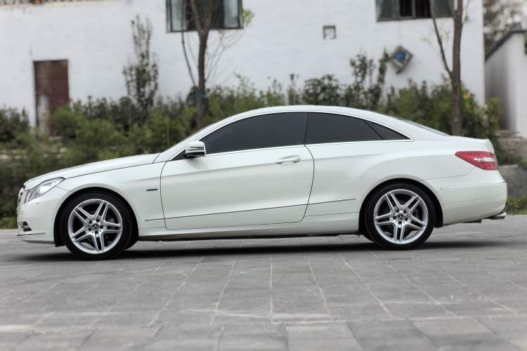 Used Mercedes-Benz E-Class 2012 E 260 CGI Coupe Left Side