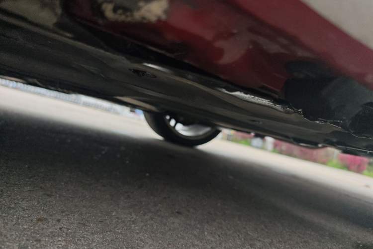 Used Mercedes-Benz E-Class 2012 E 260 CGI Coupe Left Side Sill