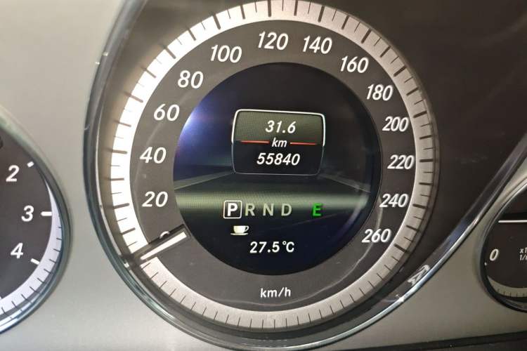 Used Mercedes-Benz E-Class 2012 E 200 CGI Coupe Odometer Close Up