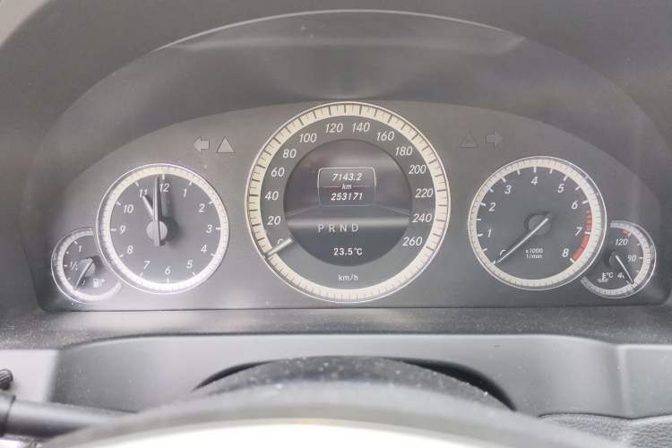 Used Mercedes-Benz E-Class 2012 E 260 CGI Convertible Odometer Close Up