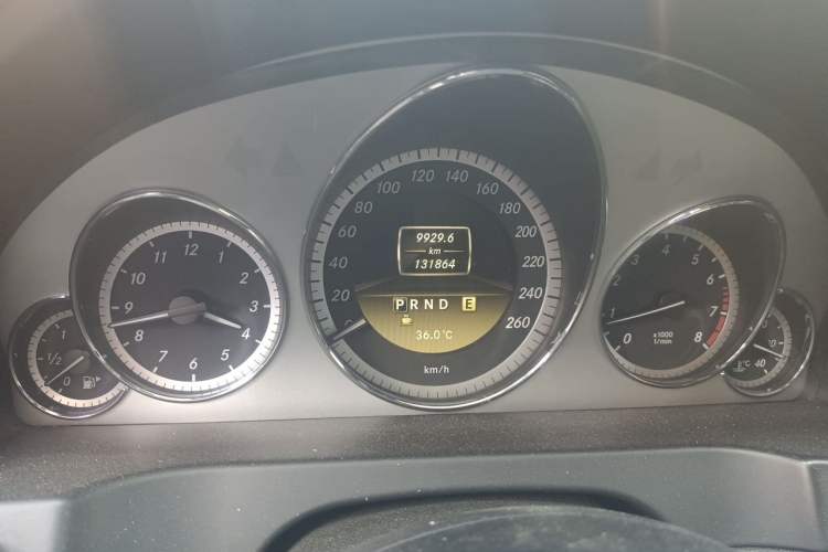 Used Mercedes-Benz E-Class 2012 E 260 CGI Coupe Odometer Close Up