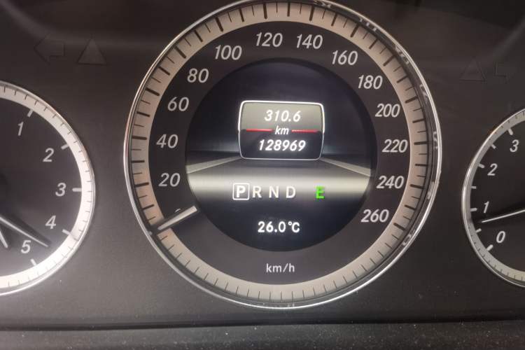 Used Mercedes-Benz E-Class 2012 E 200 CGI Coupe Odometer Close Up