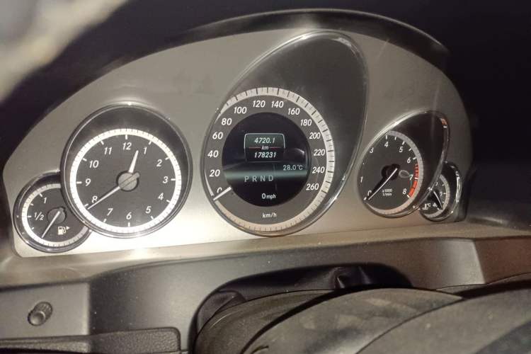 Used Mercedes-Benz E-Class 2012 E 200 CGI Coupe Odometer Close Up