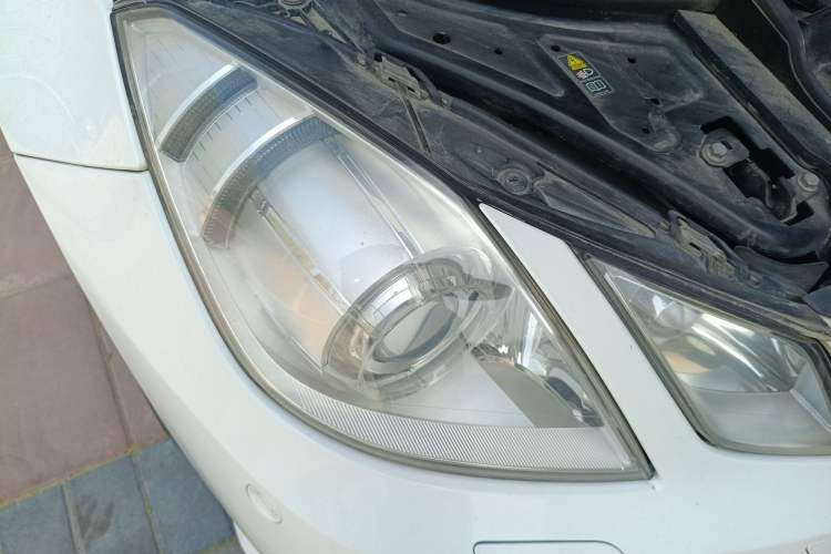 Used Mercedes-Benz E-Class 2012 E 260 CGI Coupe Right Front Headlight