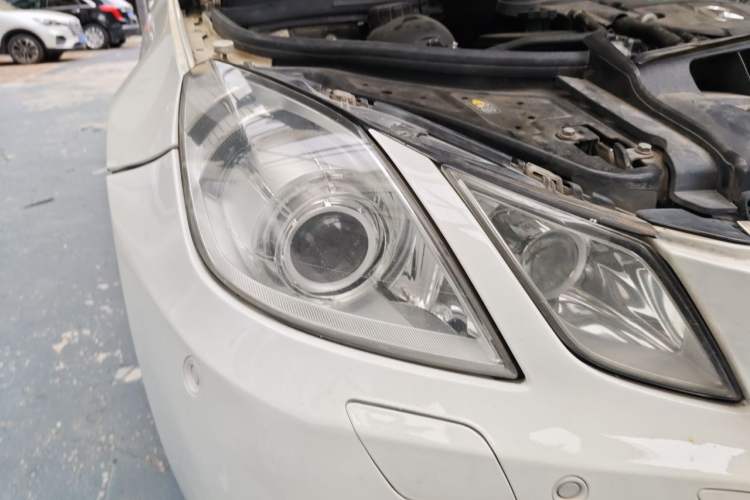 Used Mercedes-Benz E-Class 2012 E 200 CGI Coupe Right Front Headlight