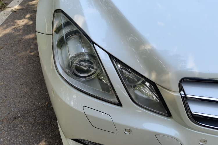 Used Mercedes-Benz E-Class 2012 E 200 CGI Coupe Right Front Headlight