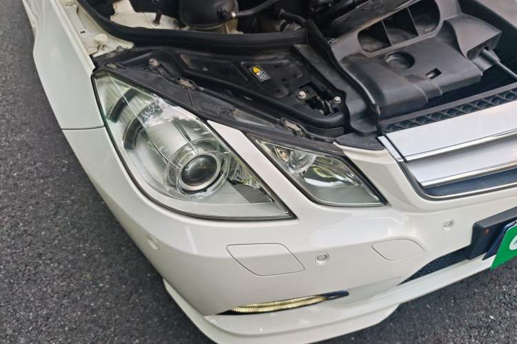 Used Mercedes-Benz E-Class 2012 E 260 CGI Coupe Right Front Headlight