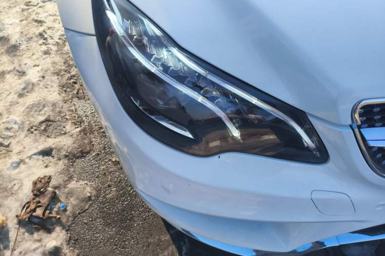 Used Mercedes-Benz E-Class 2012 E 200 CGI Coupe Right Front Headlight