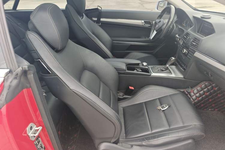 Used Mercedes-Benz E-Class 2012 E 260 CGI Coupe Right Front Seat